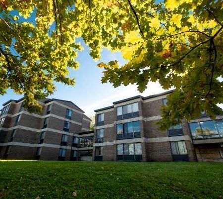Hotel Au Campus à Sherbrooke Extérieur photo