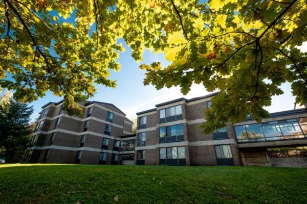 Hotel Au Campus à Sherbrooke Extérieur photo